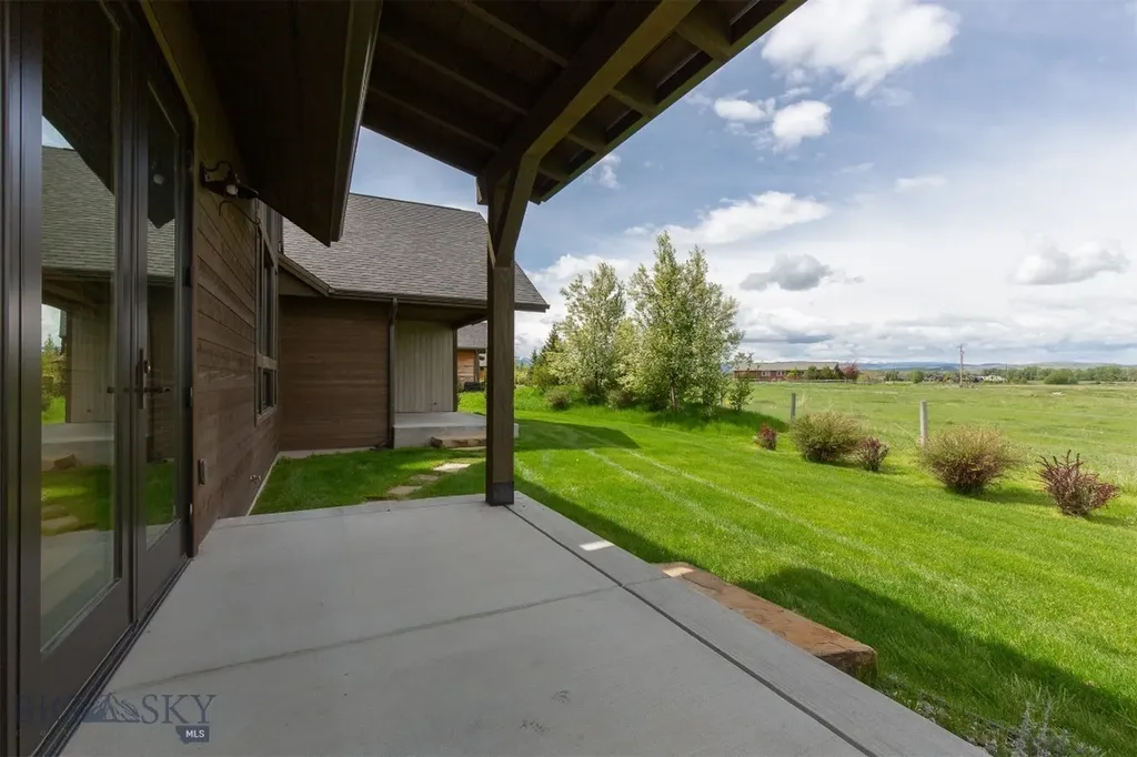 1089 Black Bull Trail Bozeman MT 59718