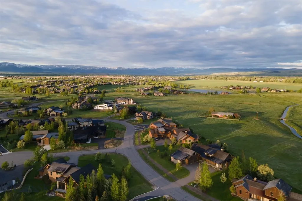 1089 Black Bull Trail Bozeman MT 59718