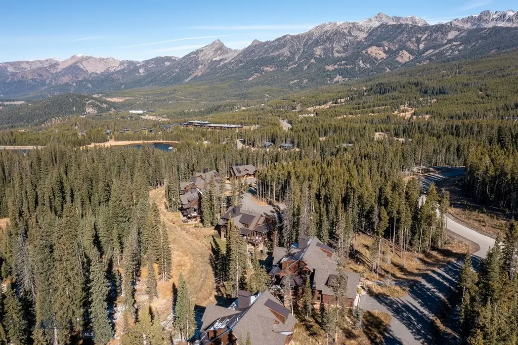 4 Diversion Lane Big Sky MT 59716