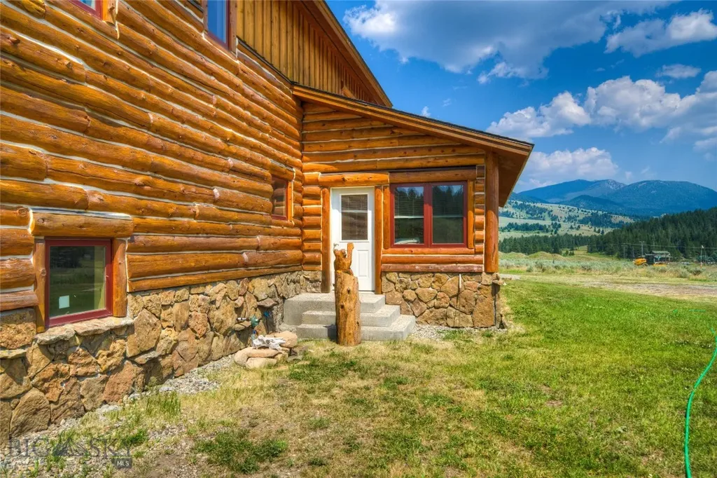 135 Twin Antler Drive Gallatin Gateway MT 59730