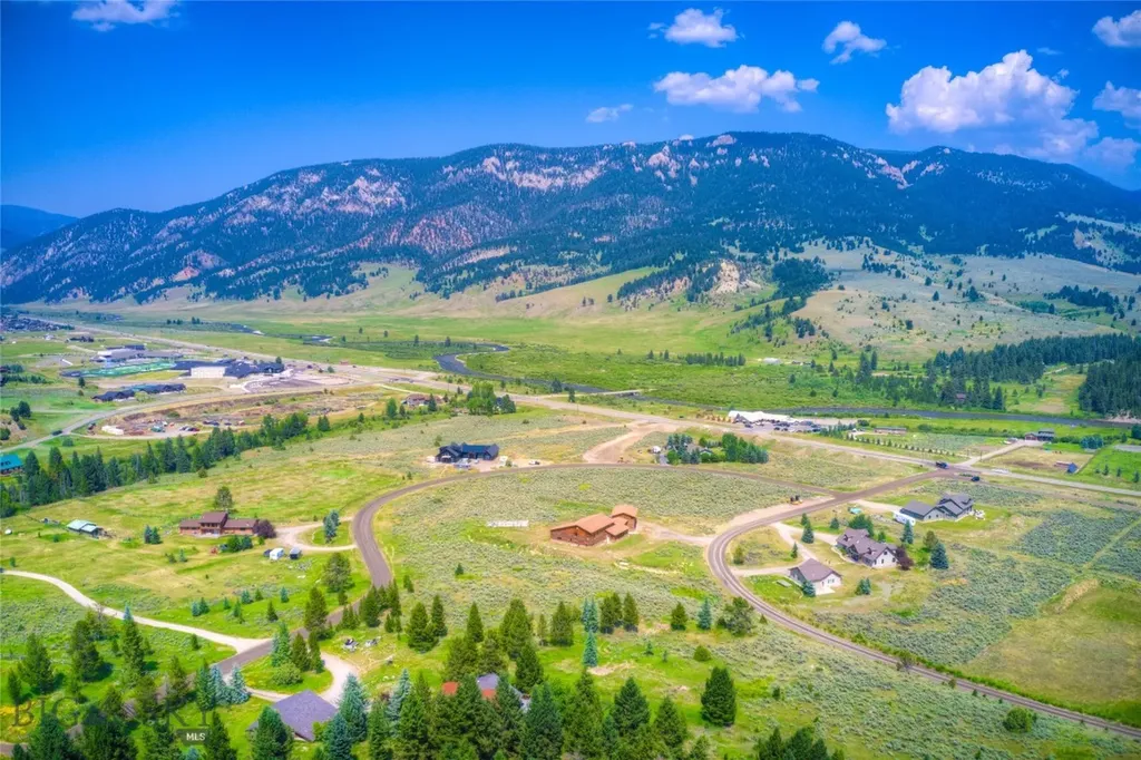 135 Twin Antler Drive Gallatin Gateway MT 59730
