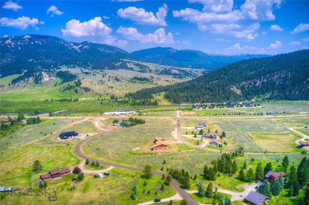135 Twin Antler Drive Gallatin Gateway MT 59730