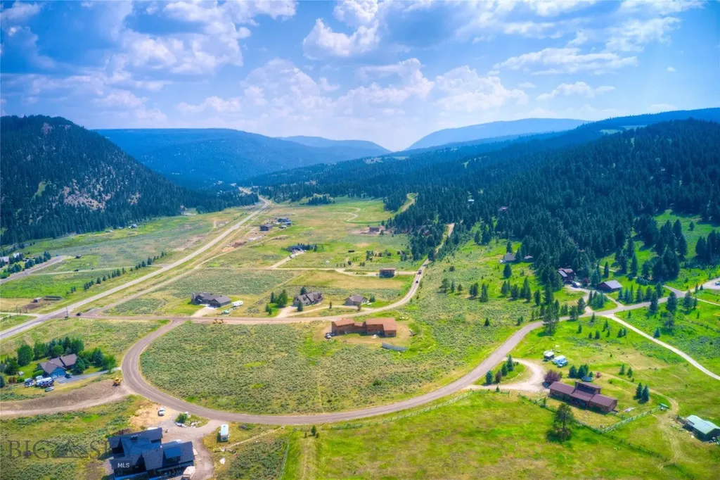 135 Twin Antler Drive Gallatin Gateway MT 59730