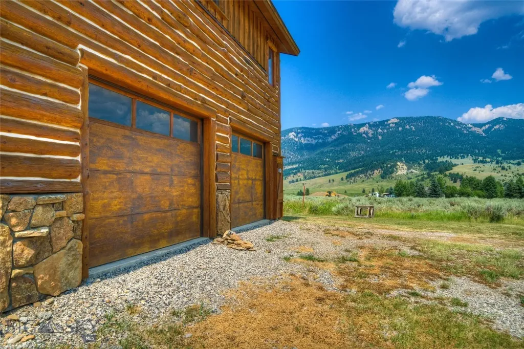 135 Twin Antler Drive Gallatin Gateway MT 59730