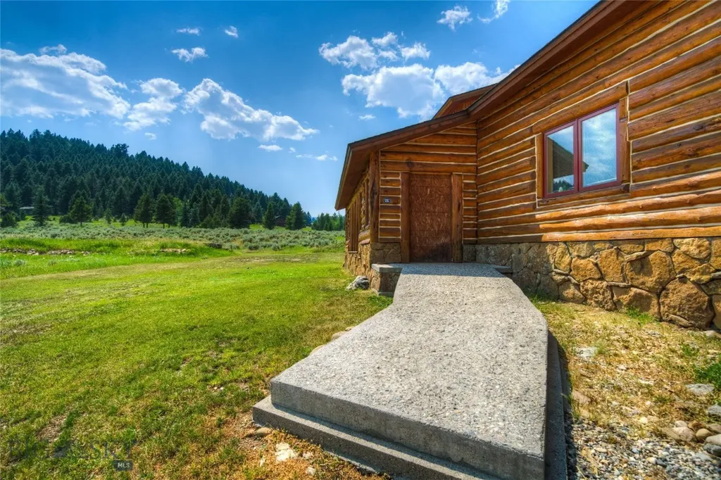 135 Twin Antler Drive Gallatin Gateway MT 59730