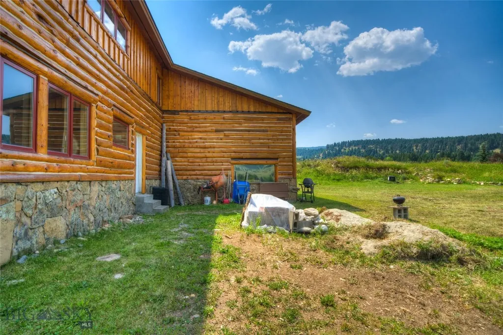 135 Twin Antler Drive Gallatin Gateway MT 59730
