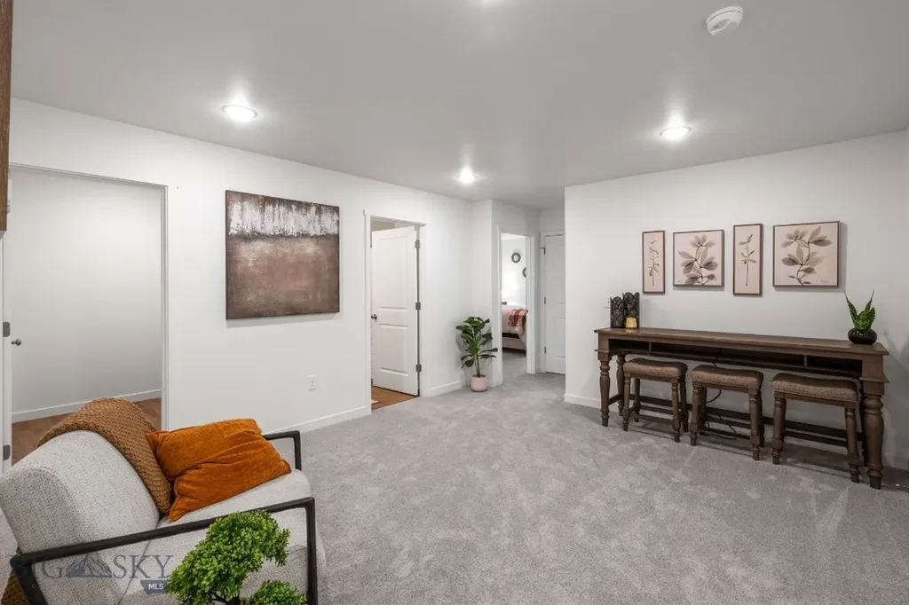 402 W Manhattan Avenue Manhattan MT 59741