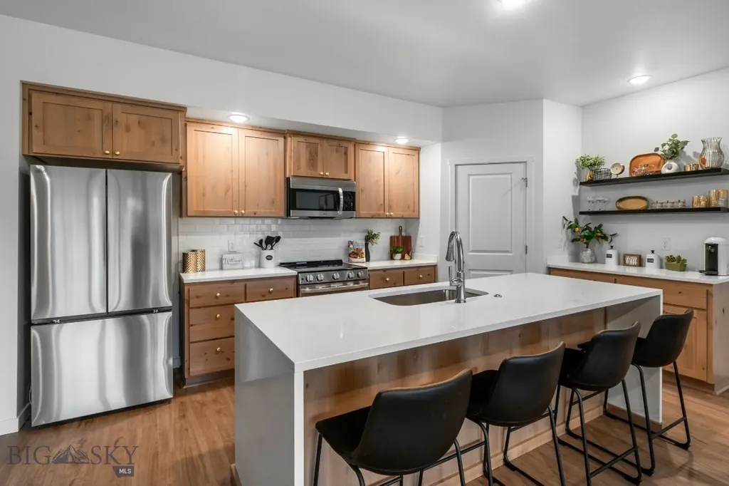 402 W Manhattan Avenue Manhattan MT 59741