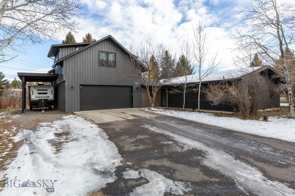 42 Hitching Post Bozeman MT 59715