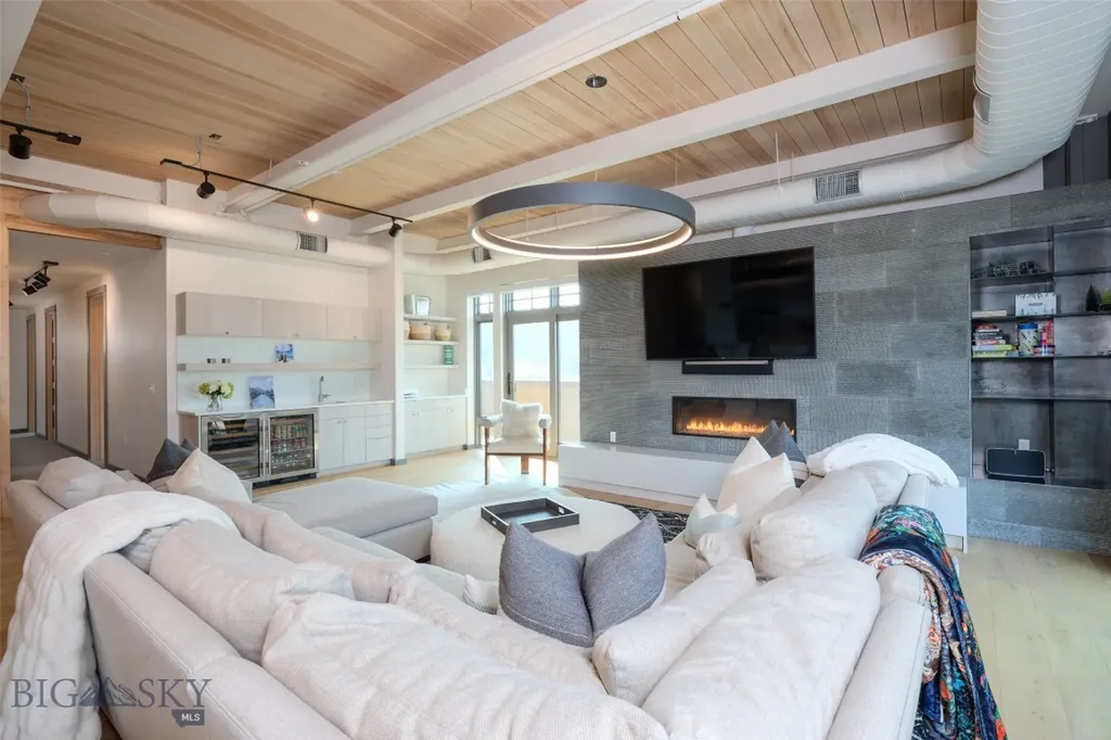 99 Town Center Avenue Unit R2 Big Sky MT 59716