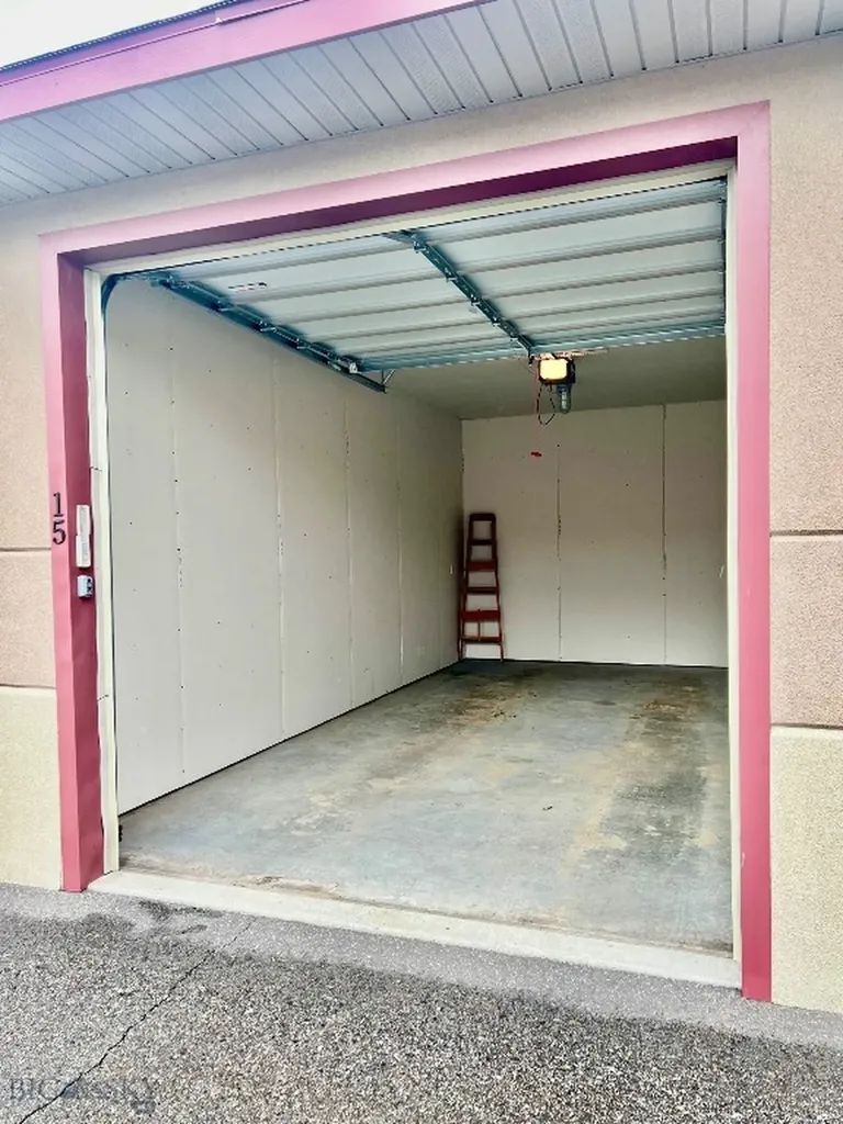 Nhn Gallatin Car Park Belgrade MT 59714