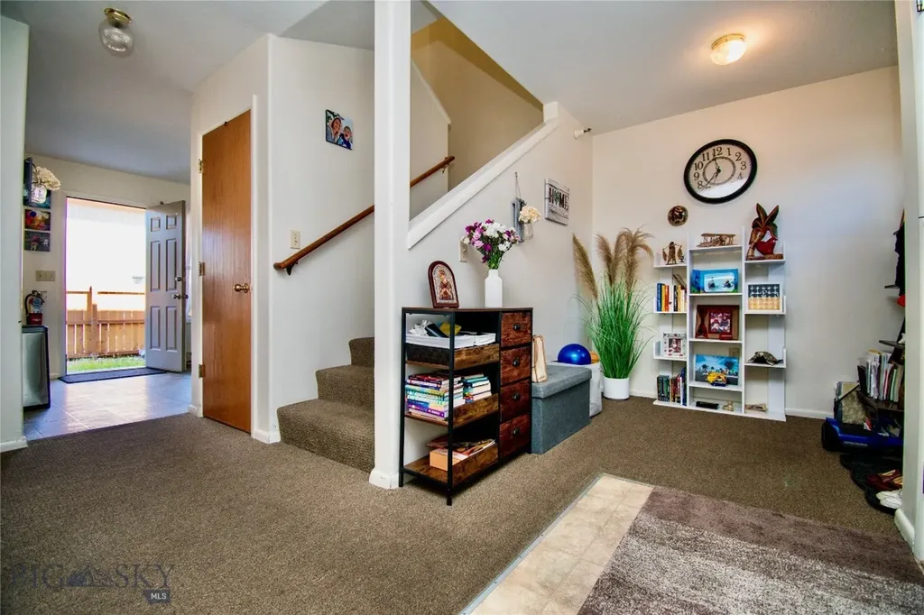 321/327 Gibbon Avenue West Yellowstone MT 59758