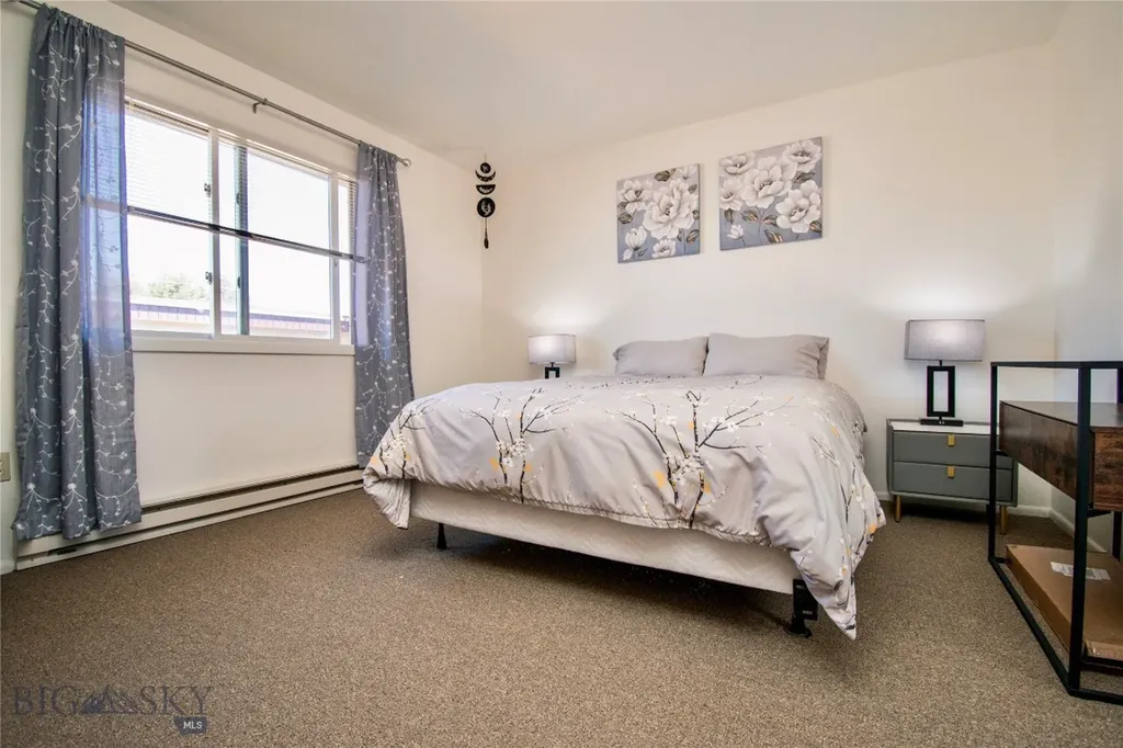 321/327 Gibbon Avenue West Yellowstone MT 59758