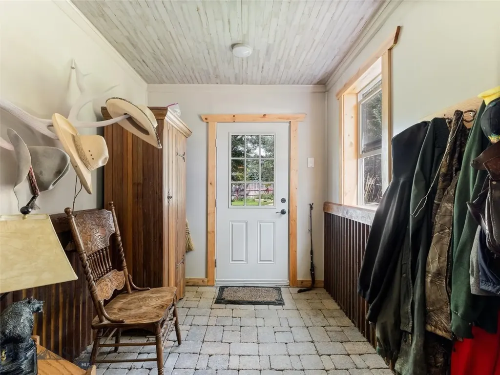 75 Jeffers Road Ennis MT 59729