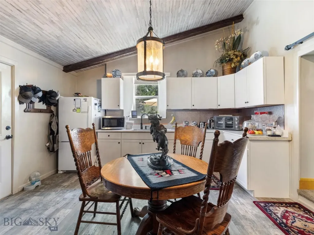 75 Jeffers Road Ennis MT 59729