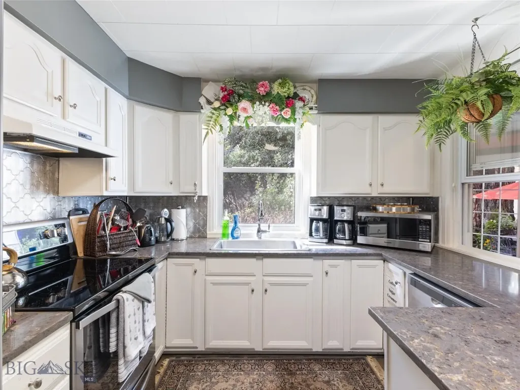 75 Jeffers Road Ennis MT 59729