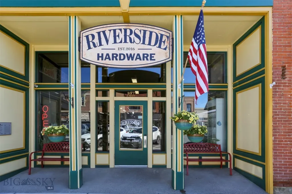 107 S Main Street Livingston MT 59047