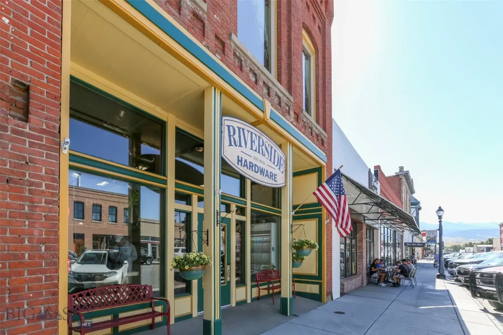 107 S Main Street Livingston MT 59047