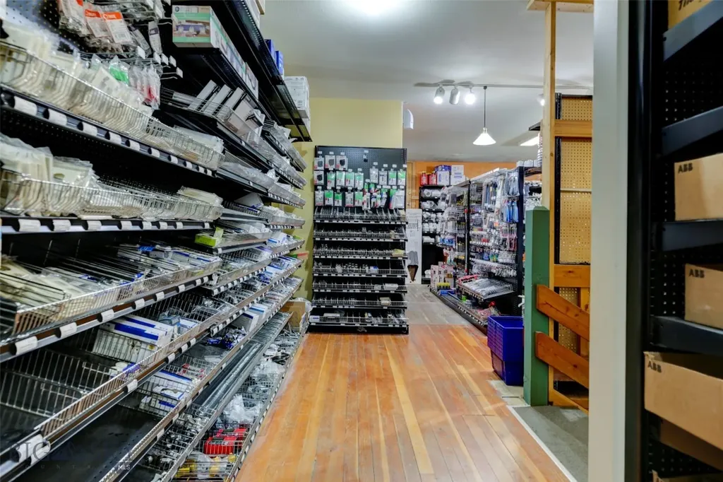 107 S Main Street Livingston MT 59047