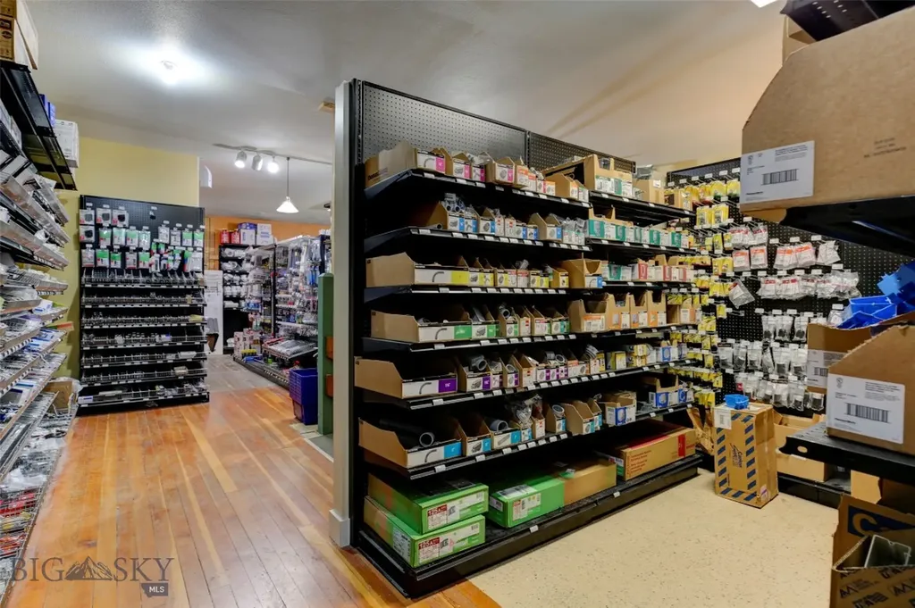 107 S Main Street Livingston MT 59047
