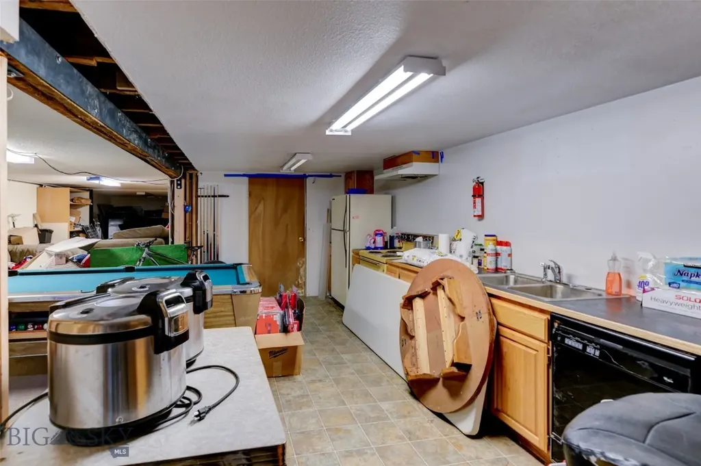 107 S Main Street Livingston MT 59047