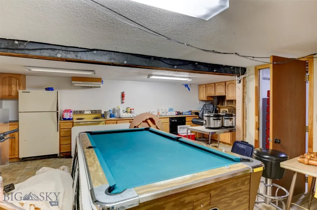 107 S Main Street Livingston MT 59047