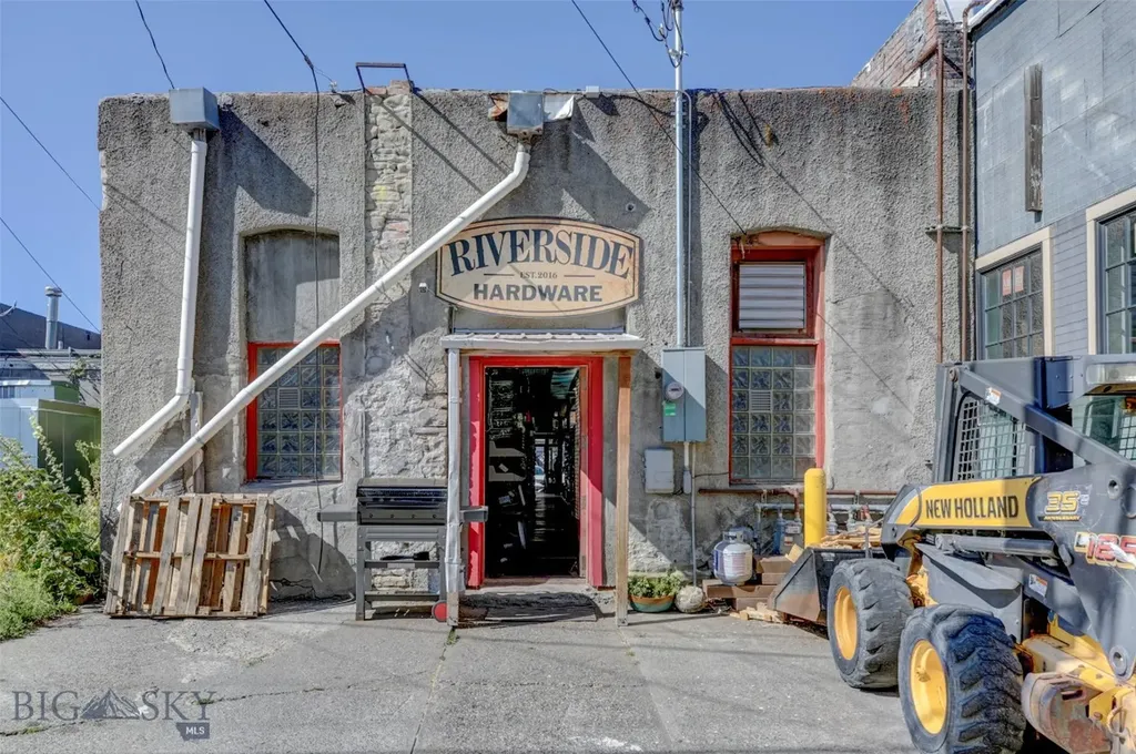 107 S Main Street Livingston MT 59047