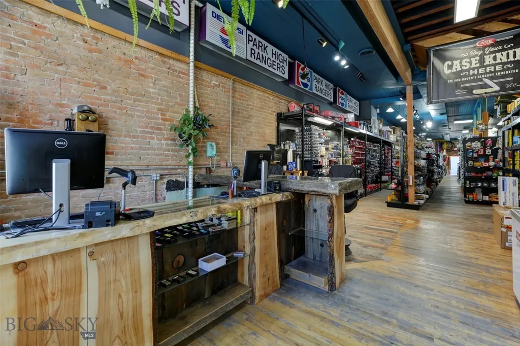 107 S Main Street Livingston MT 59047