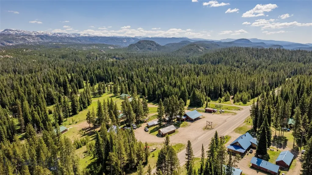 715 Us Highway 212 W Cooke City MT 59020