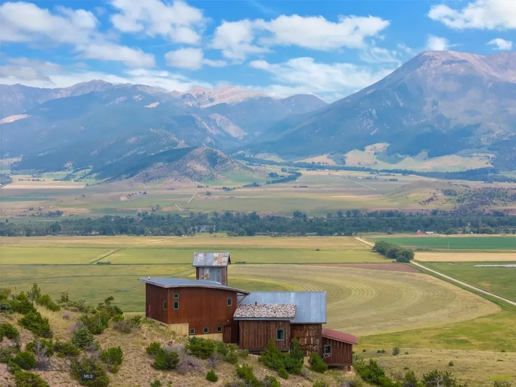 163 Spring Creek Hills Livingston MT 59047
