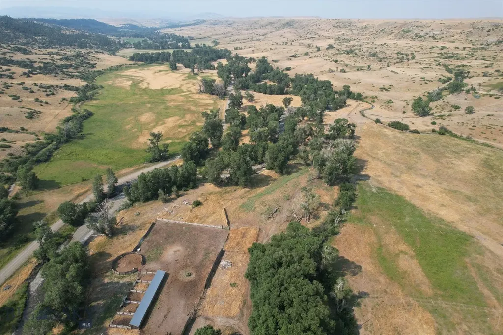 126 Upper Deer Creek Big Timber MT 59011