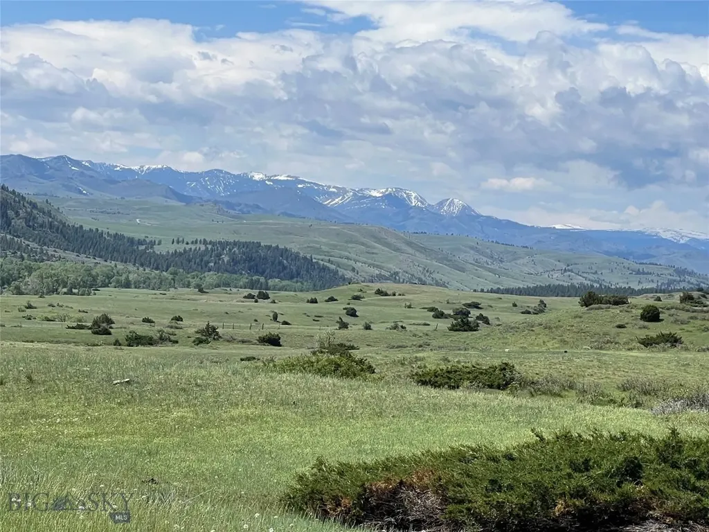 126 Upper Deer Creek Big Timber MT 59011