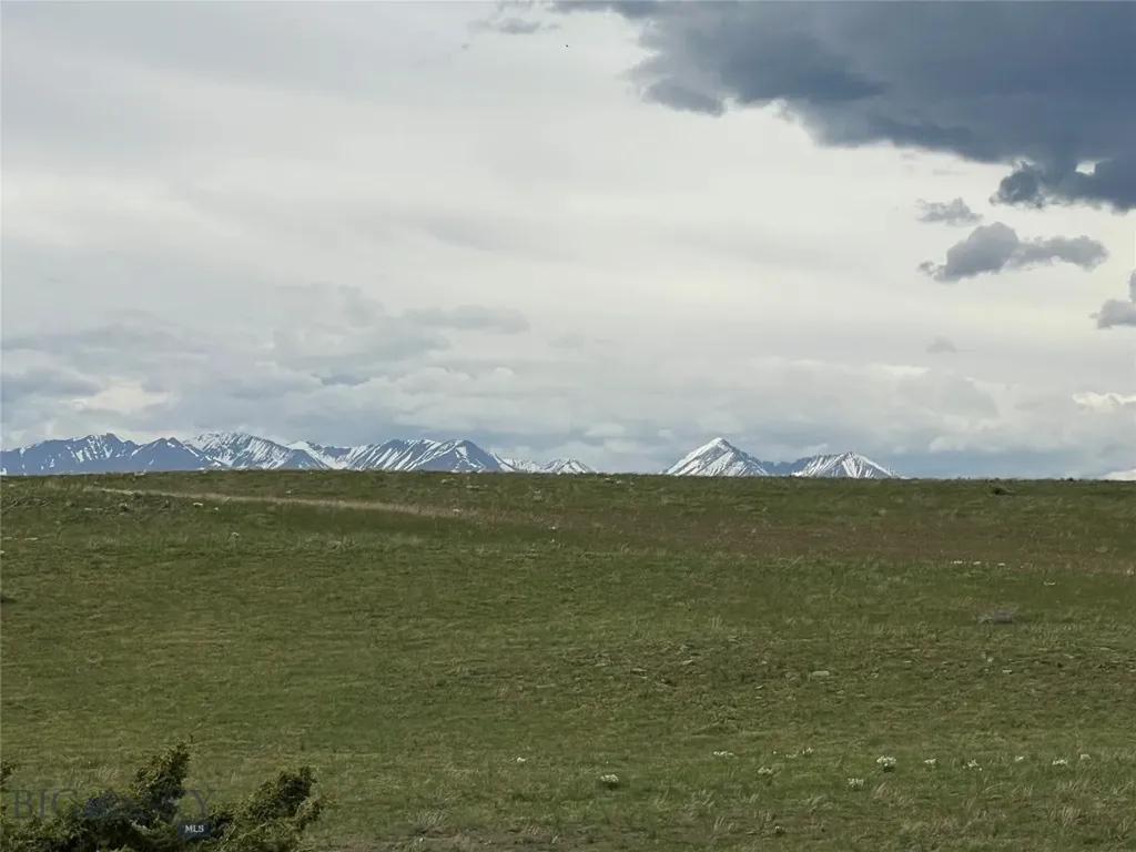 126 Upper Deer Creek Big Timber MT 59011