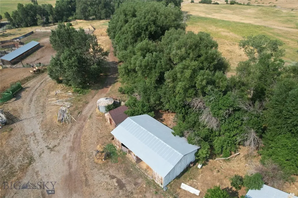 126 Upper Deer Creek Big Timber MT 59011