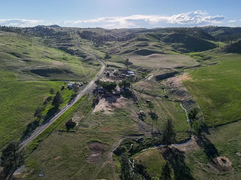 659 Deadmans Canyon Road Big Timber MT 59069