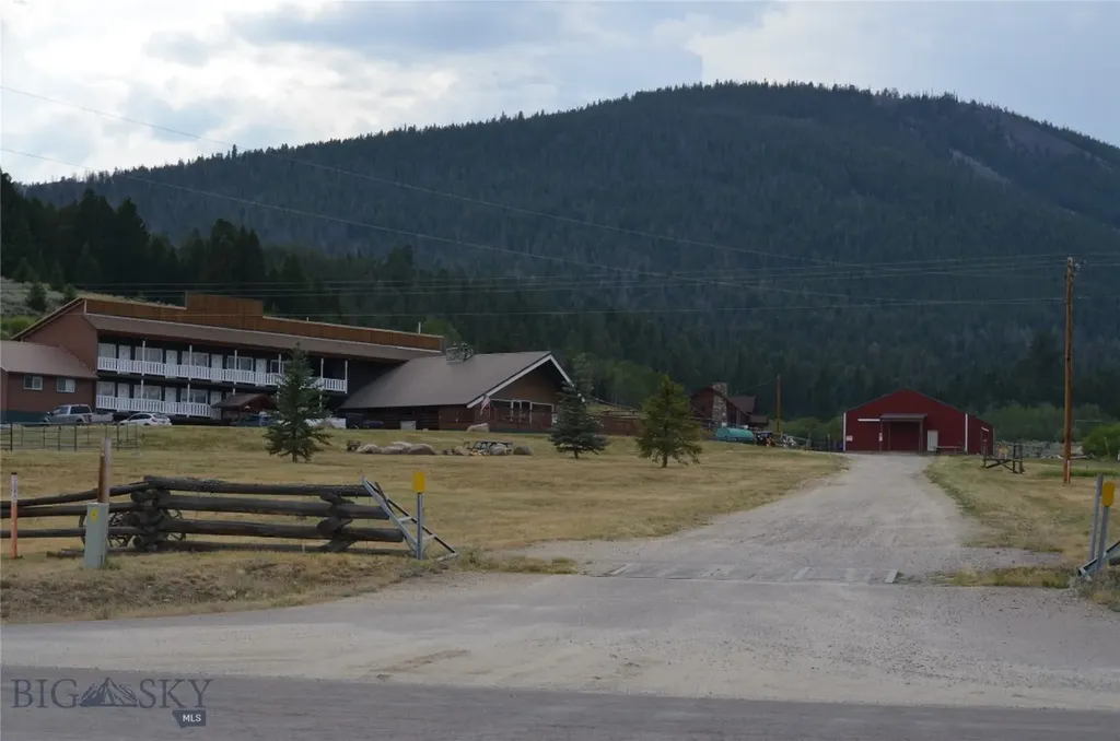 9601 Pioneer Mountains Scenic Byway Polaris MT 59746