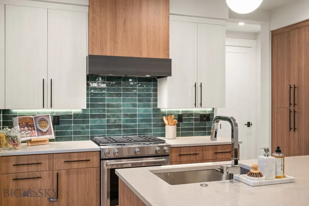 1511 Scotch Pine Lane Bozeman MT 59715