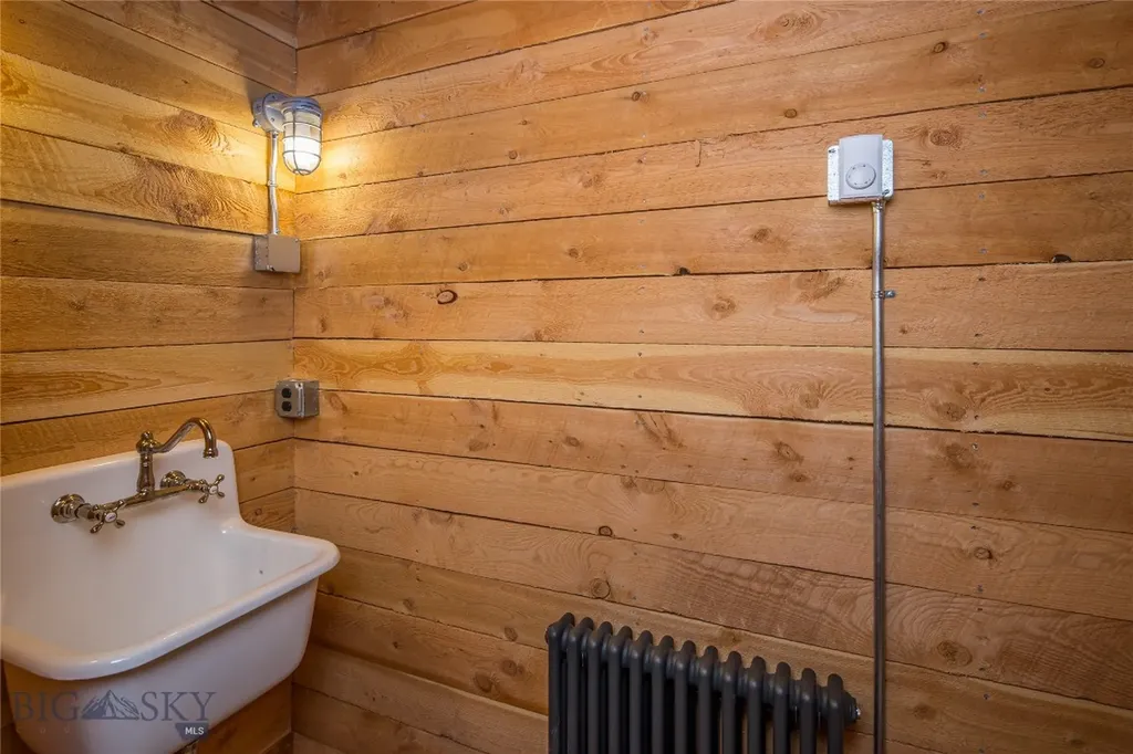 3010 Skinner Road Belgrade MT 59714