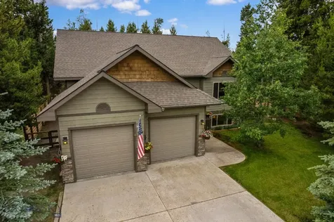 608 Apollinaris West Yellowstone MT 59758