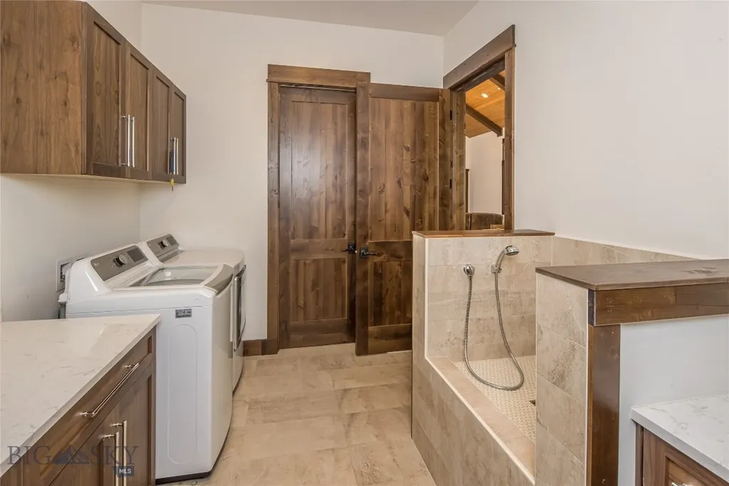 2250 Outlook Trail Big Sky MT 59716