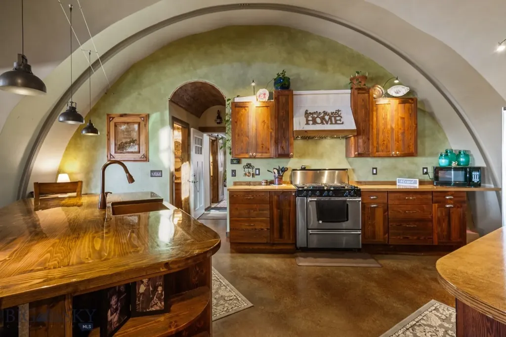 49 Lupine Lane Sheridan MT 59749