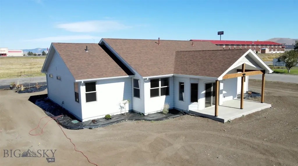1020 Sagebrush Lane Deer Lodge MT 59722