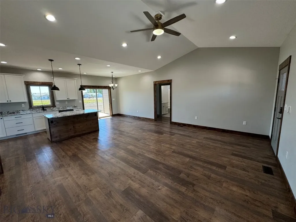 1012 Sagebrush Lane Deer Lodge MT 59722