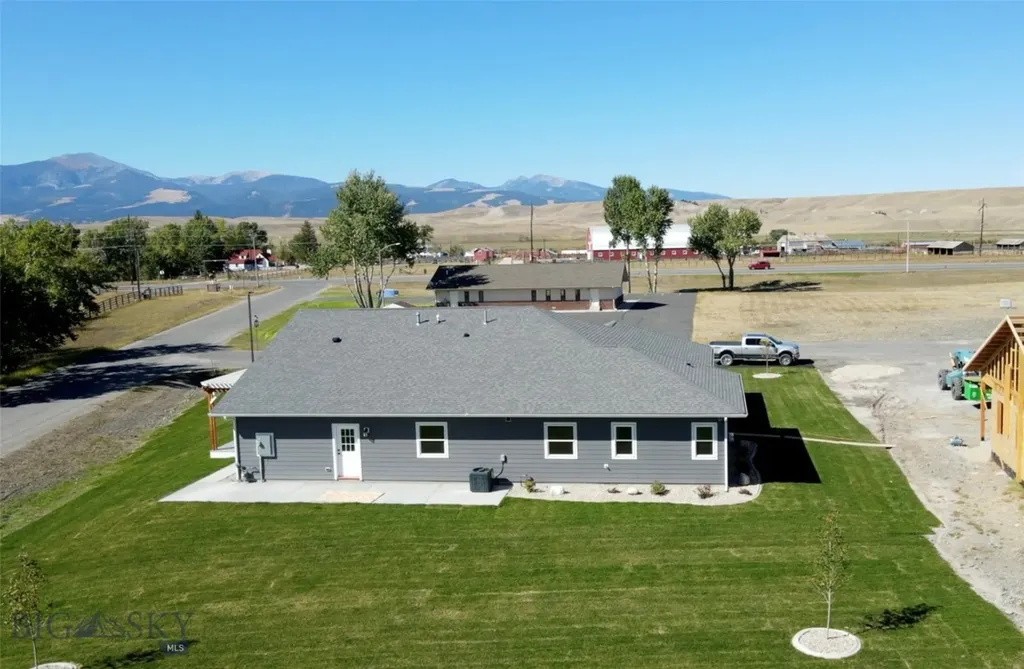 622 Sagebrush Lane Deer Lodge MT 59722