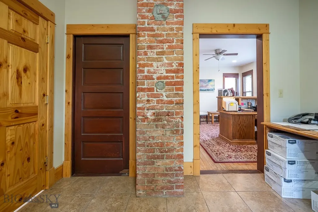 101 N E Street Livingston MT 59047