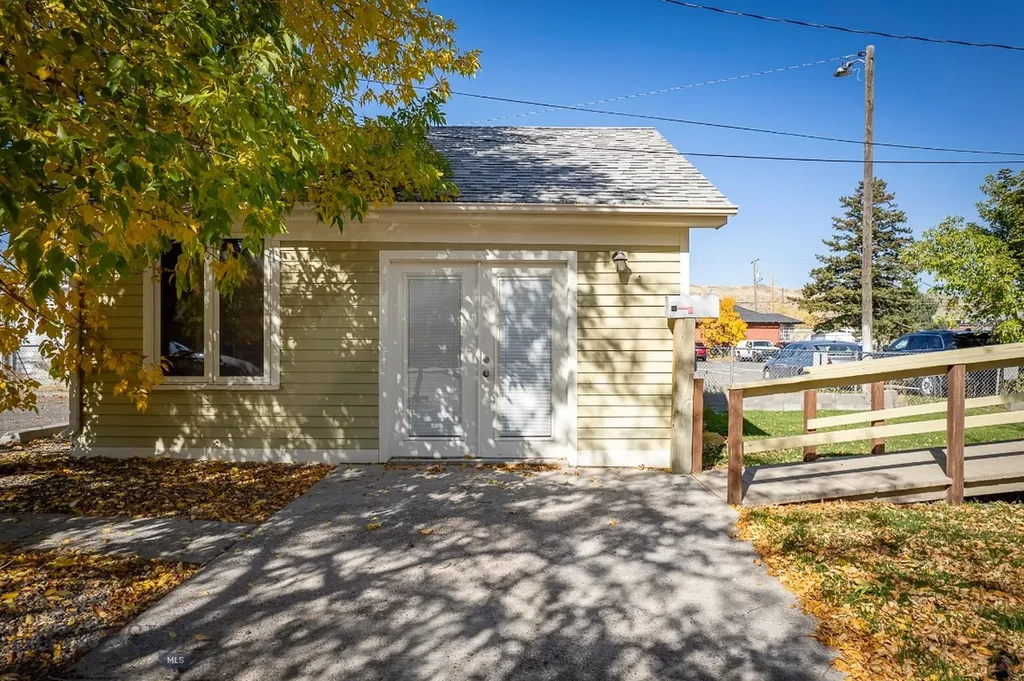 101 N E Street Livingston MT 59047