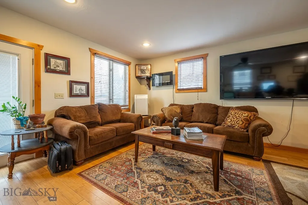 101 N E Street Livingston MT 59047