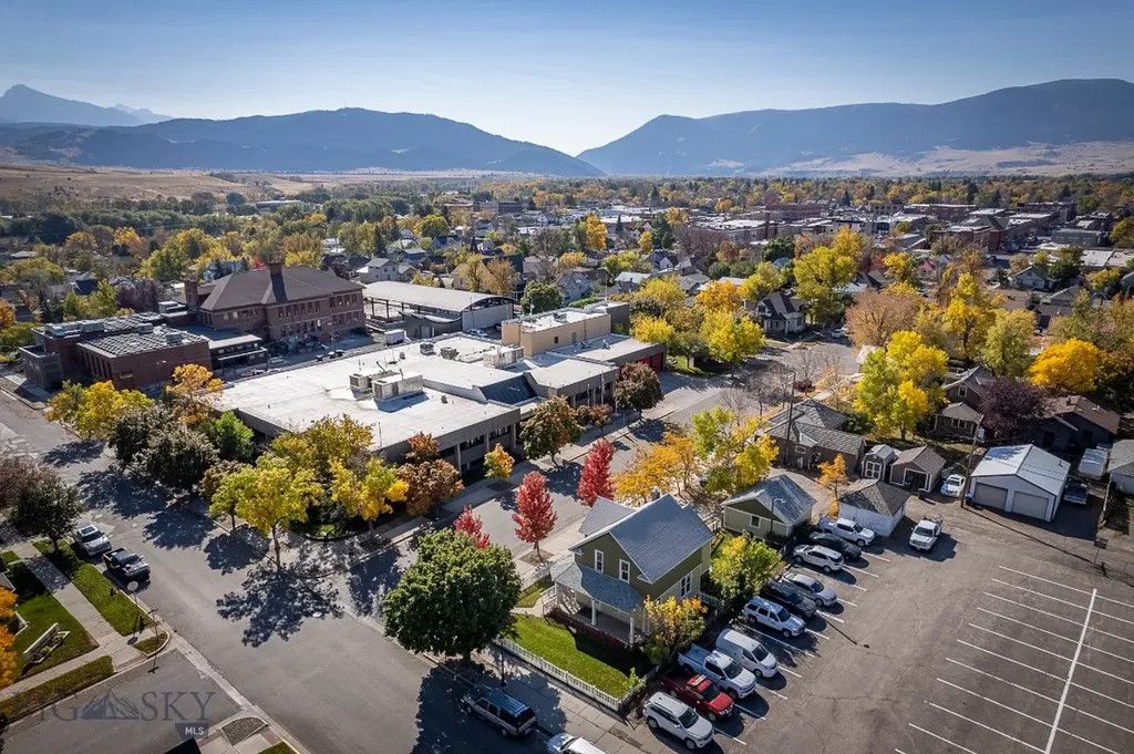 101 N E Street Livingston MT 59047