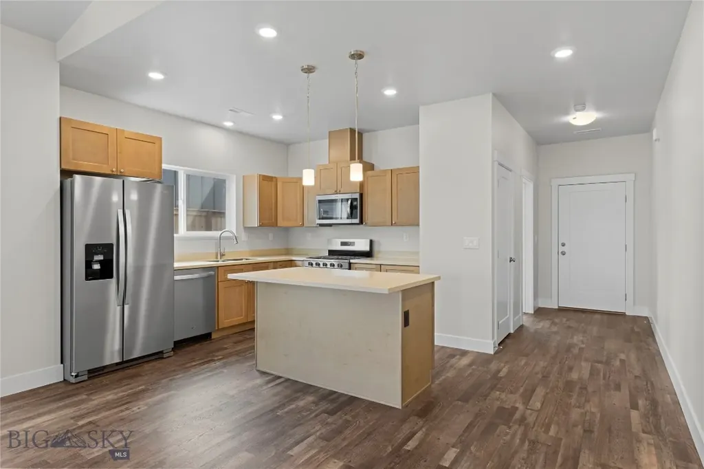 16 Westgate Avenue Bozeman MT 59718