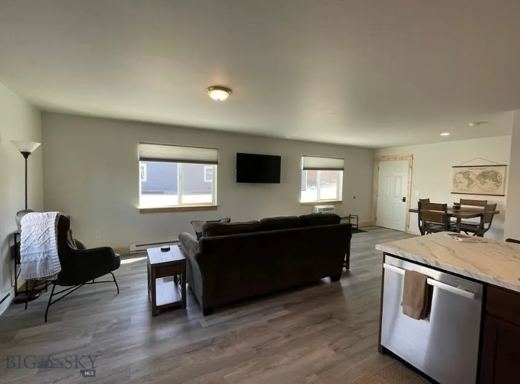 305 Spring Street Gardiner MT 59030